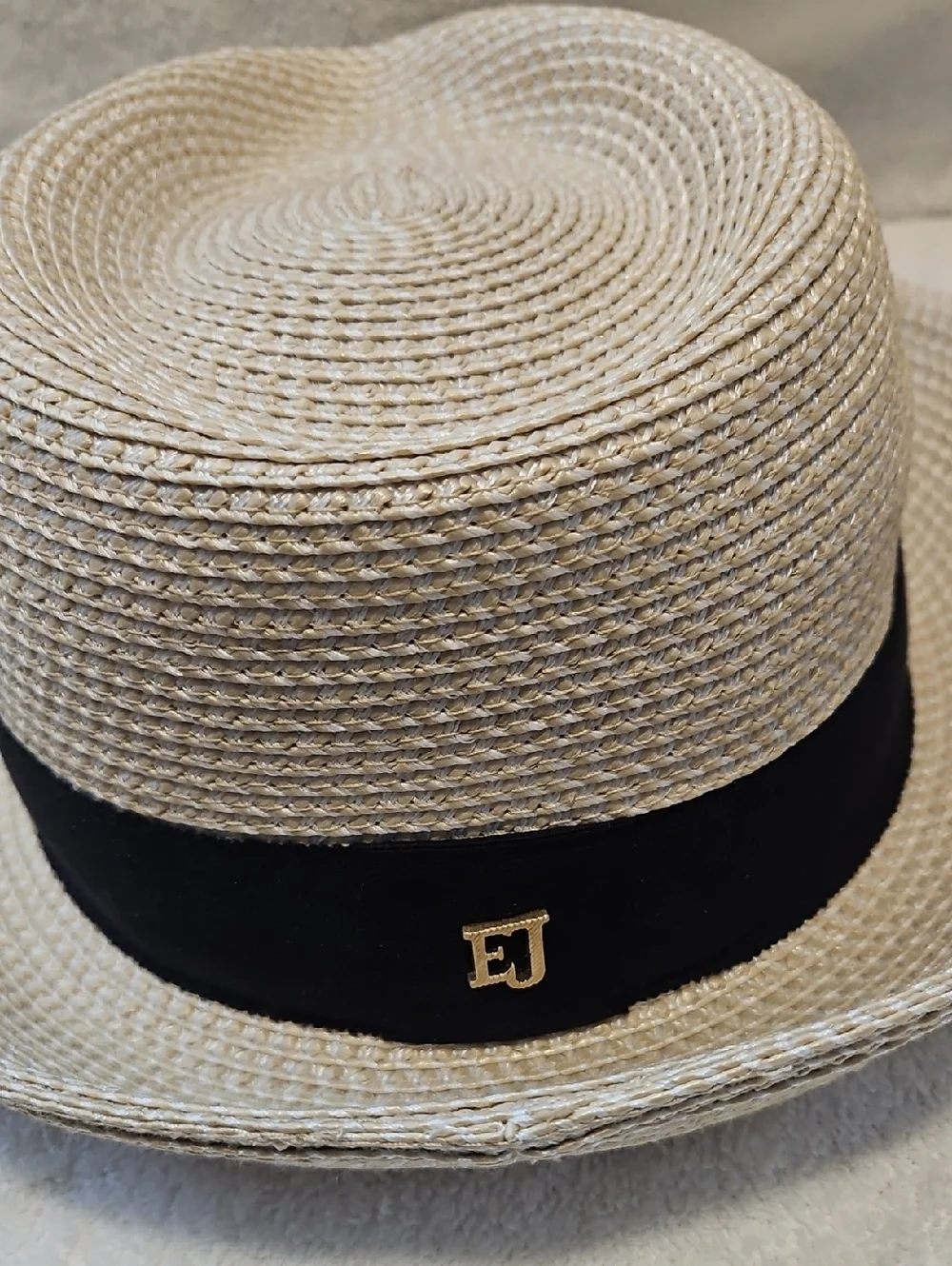 Eric Javits Straw Fedora in Natural with Black Band New - Picture 4 of 15